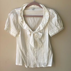 White, short-sleeve lady like blouse